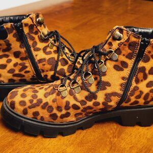 Lust for Life ~ Sz 7.5 ~ High Top Hiking Boots ~ NWOT